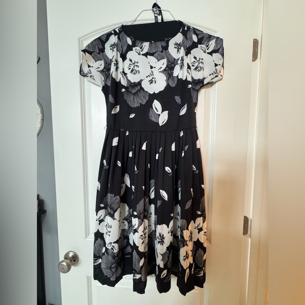 Vintage 80s Black and White Floral Dress